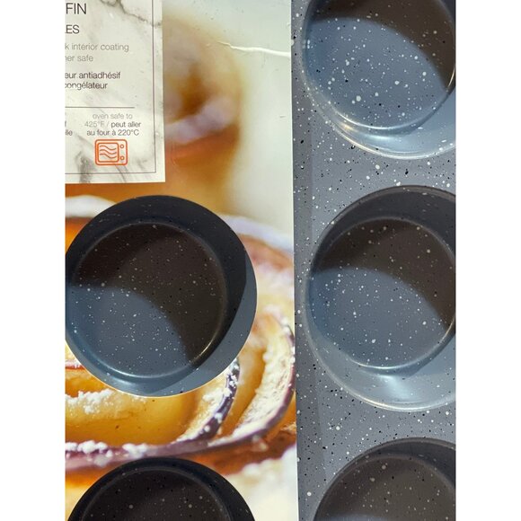 Cup Cake Pan Master Class Bakeware 12 ct. Cupcake/Muffin Pan Blue/Grey Speckled - Picture 3 of 3